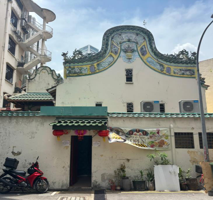Exterior of the Kheng Chiu Tin Hou Kong temple building
